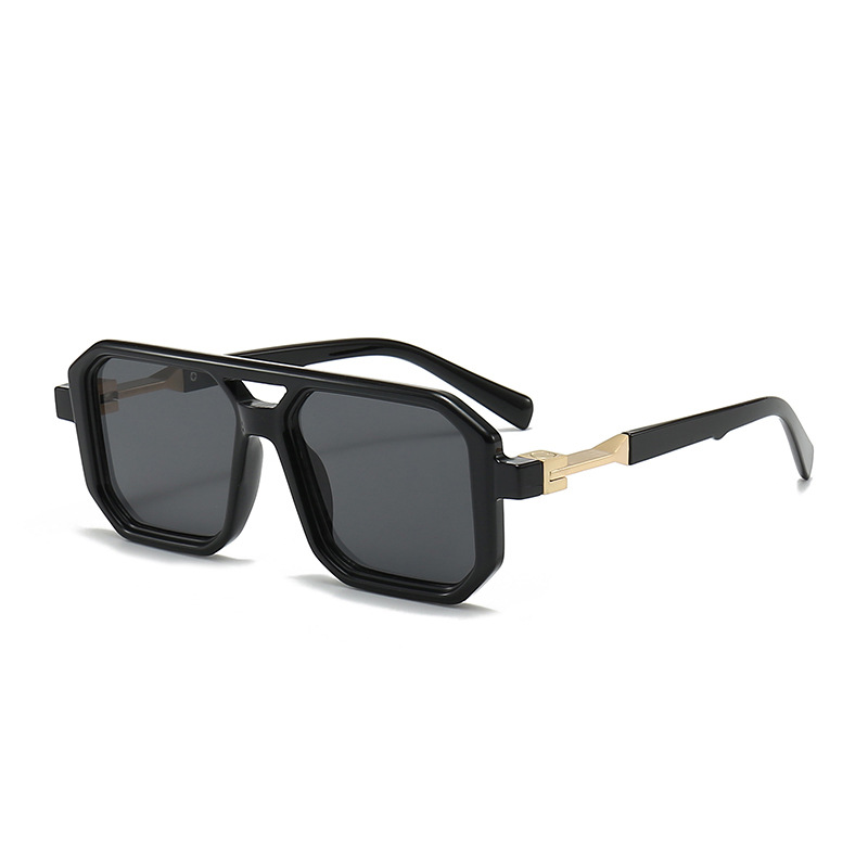 Black Retro Box Sunglasses, Un - огляд і ціна Sunglasses Uv400