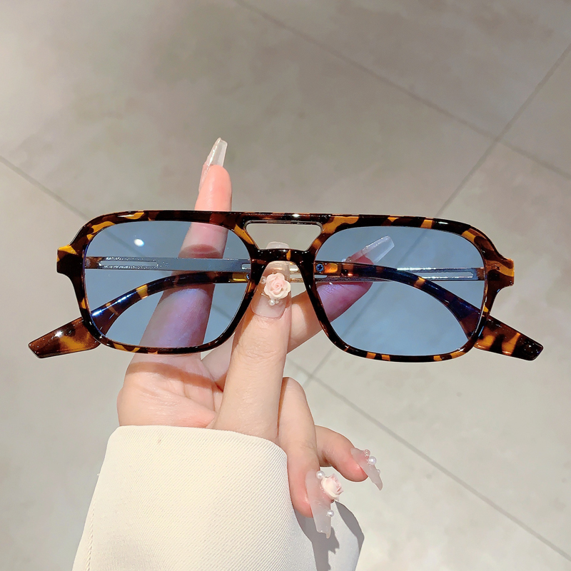 Trendy Women Double Beam Sungl - огляд і ціна Designer Sunglasses