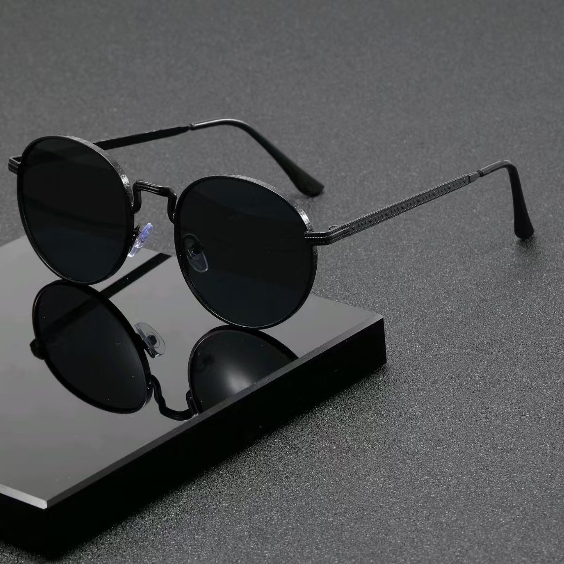 Fashion Classic Round Sunglass - огляд і ціна Designer Sunglasses
