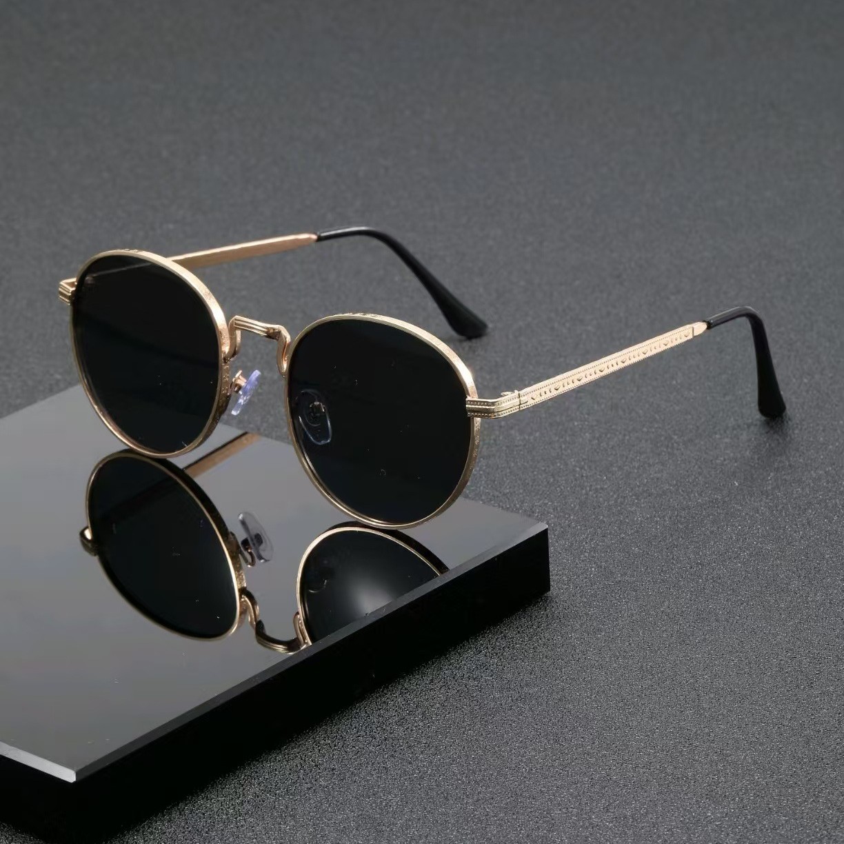 Fashion Classic Round Sunglass - огляд і ціна Designer Sunglasses